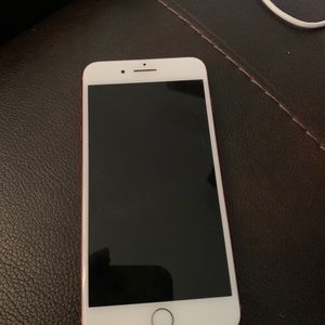 iPhone 7 Plus 128GB $275